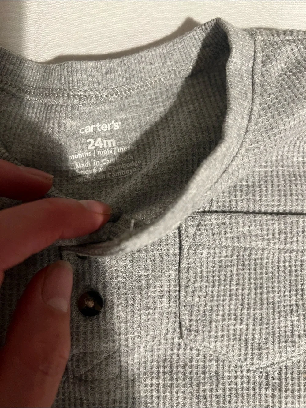 Carter’s Two-Piece Waffle Knit Short Set in Light Gray Size 24 Months